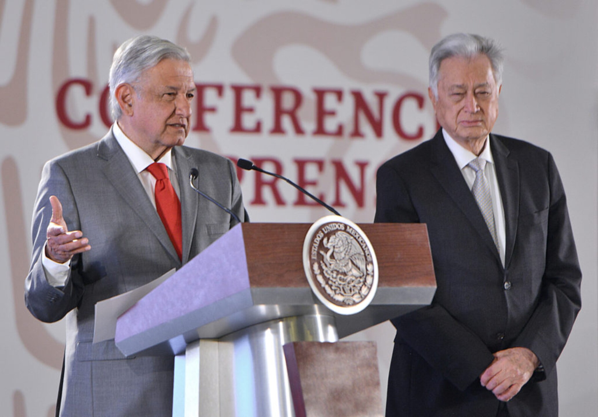 amlo-bartlett-reforma-electrica