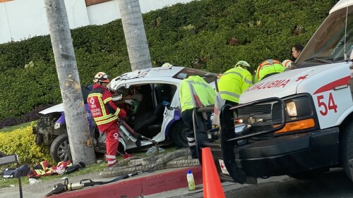 accidente-en-cuernavaca-3-heridos-por-choque-en-plaza-galerias