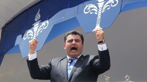 Liberan a asistente de líder de La Luz del Mundo