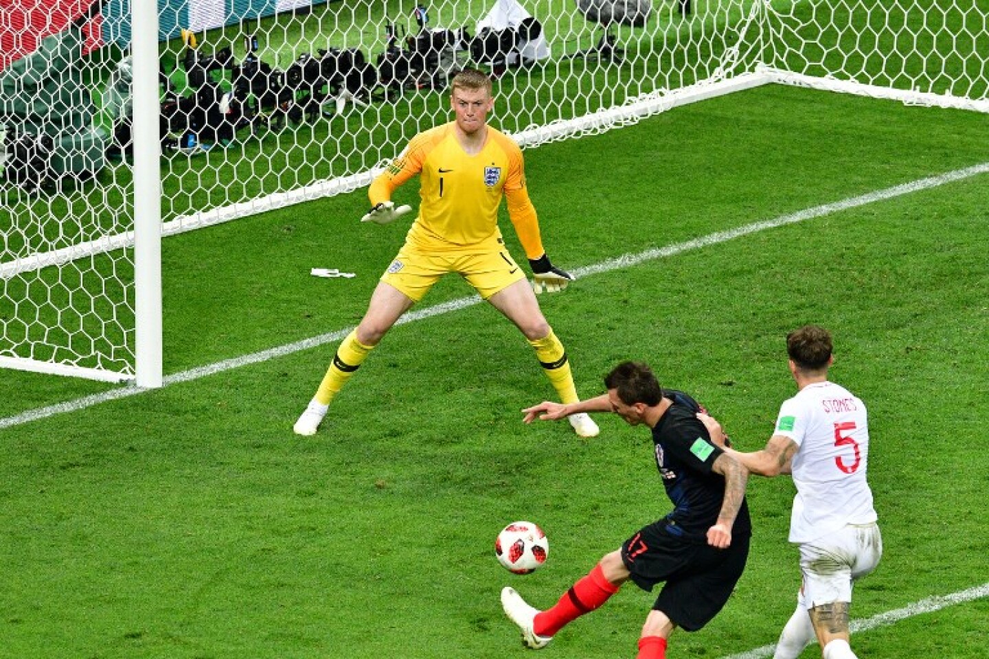 FBL-WC-2018-MATCH62-CRO-ENG