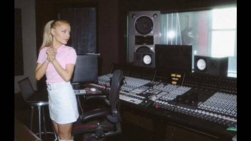 Ariana Grande anunció la fecha de estreno de su sencillo 'Yes, And_'