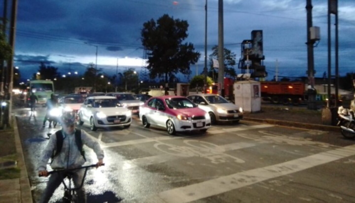 hoy no circula abril