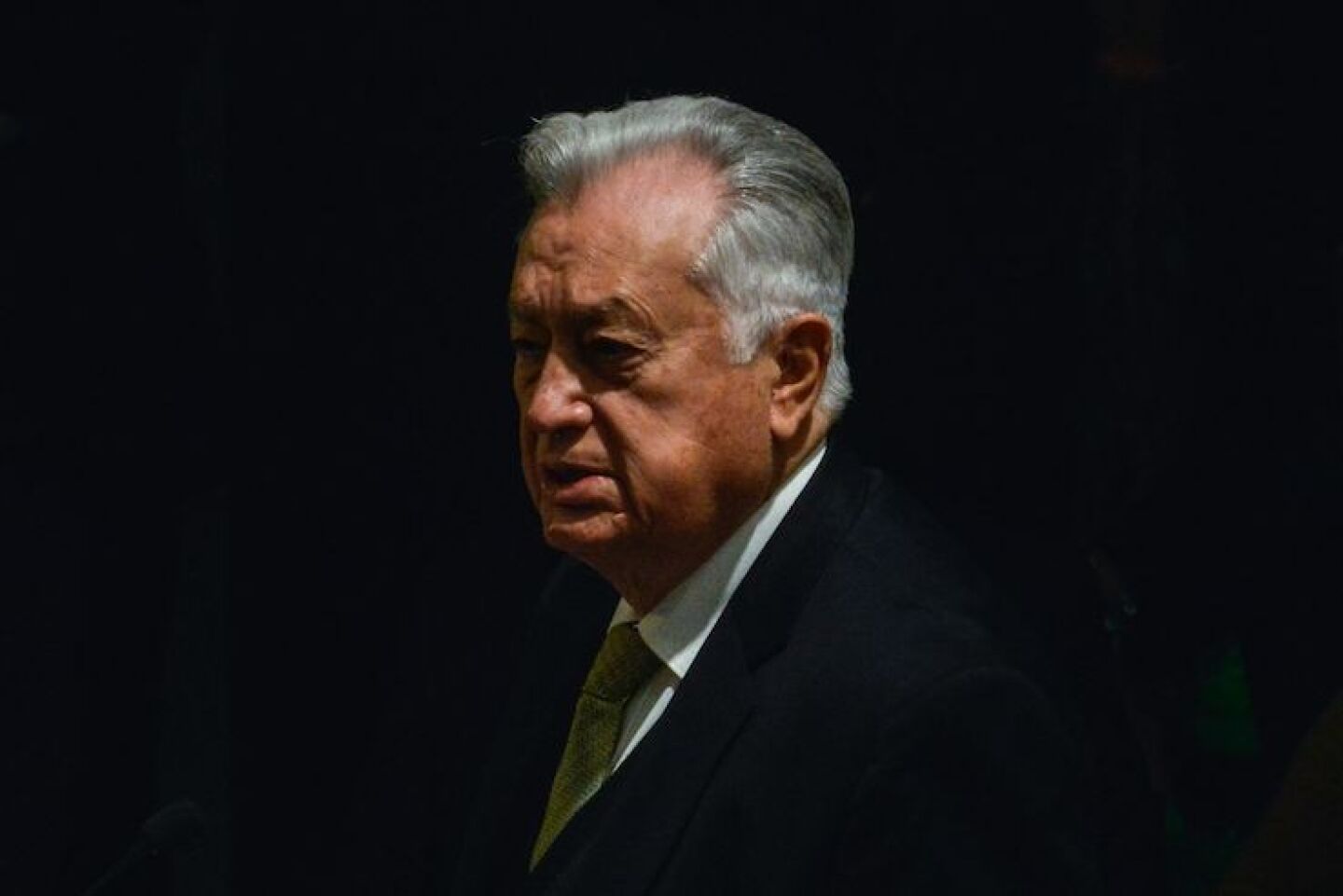 Manuel Bartlett, titular de la Comisión Federal de Electricidad (CFE), durante su participación en la mesa "CFE Propiedad de todos los mexicanos" como parte de la Plenaria de Morena LXV Legislatura de la Cámara de Diputados.
