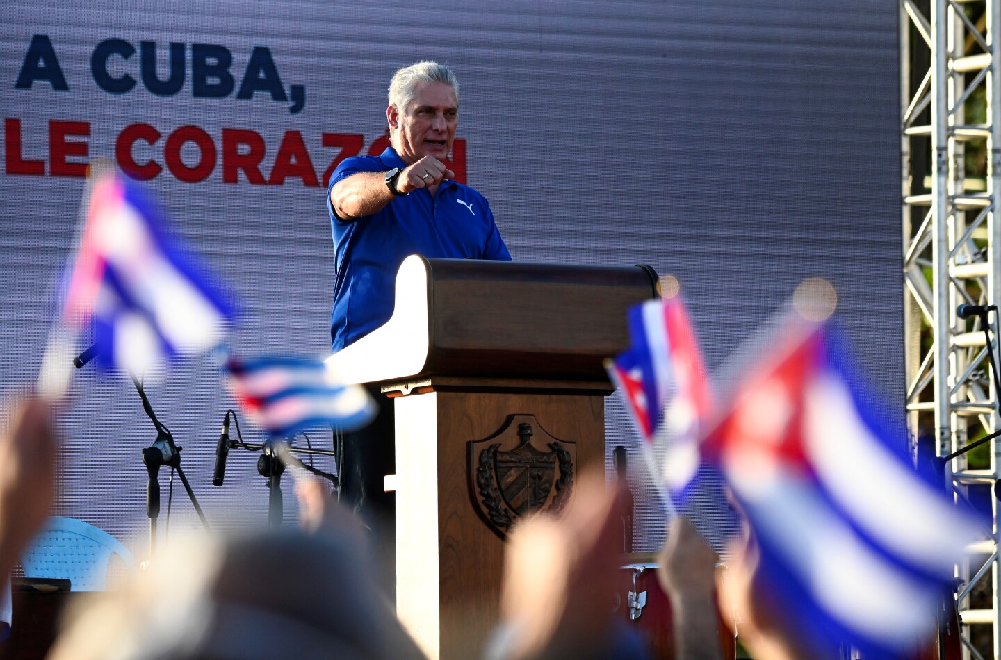 "Fake news", responde Díaz-Canel sobre protestas en Cuba