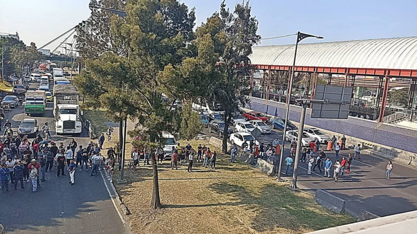 bloqueo en calzada ignacio zaragoza