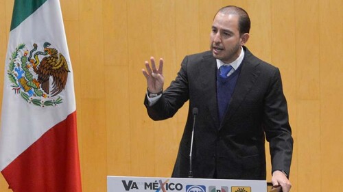 Marko Cortés, dirigente nacional del PAN, durante la reunión plenaria del bloque legislativo "Va por México"