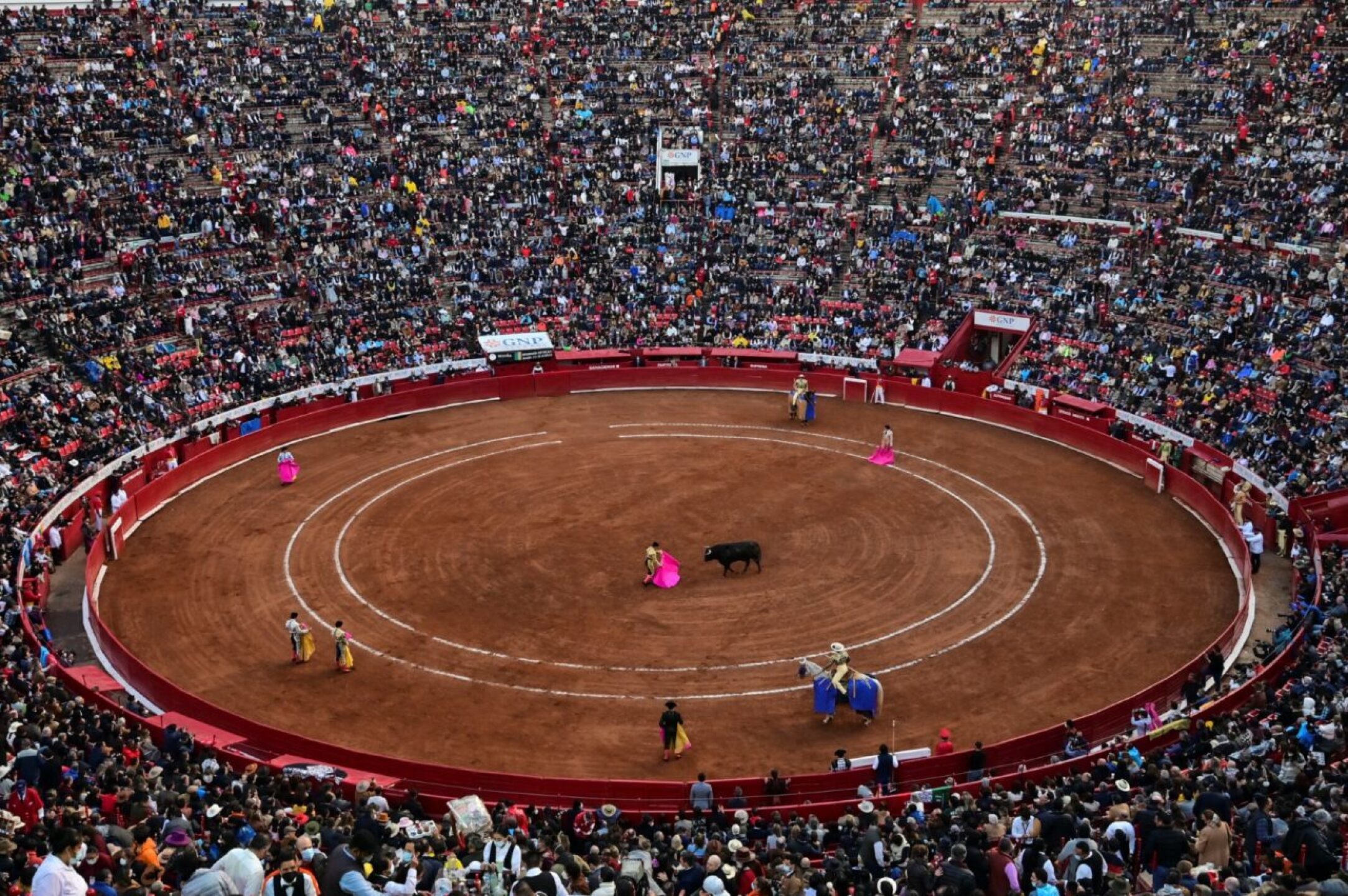 corrida-de-toros-plaza-mexico-1280x851