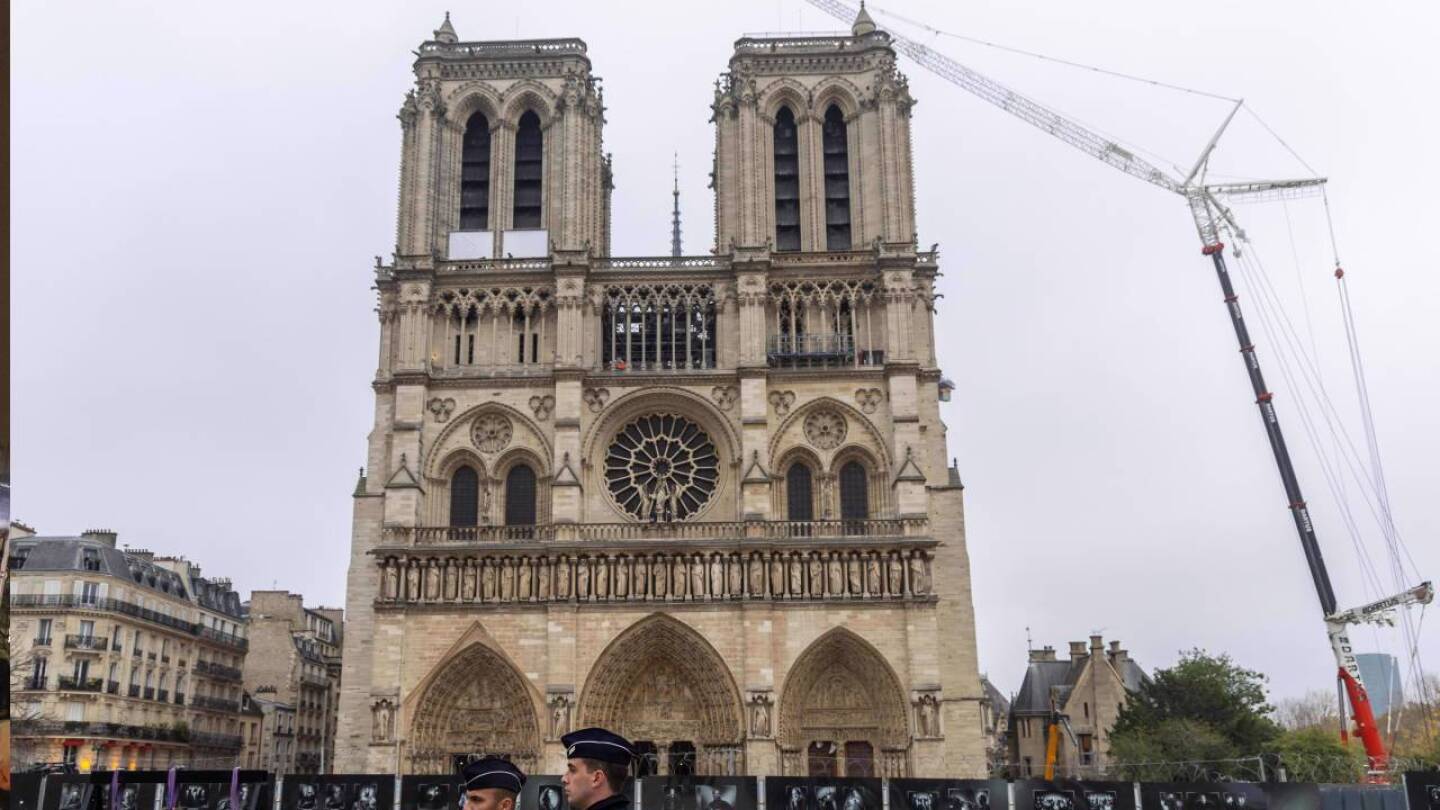 notre-dame-reabre-sus-puertas1