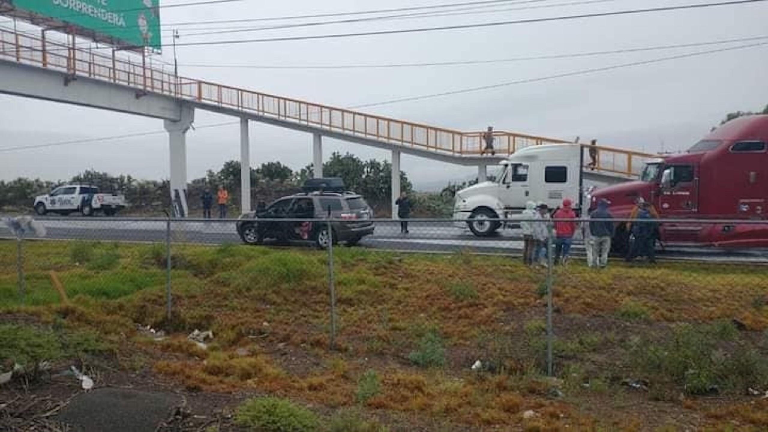 bloqueo-mexico-pachuca-cierre-por-conflicto-electoral-en-zapotlan-hidalgo-1