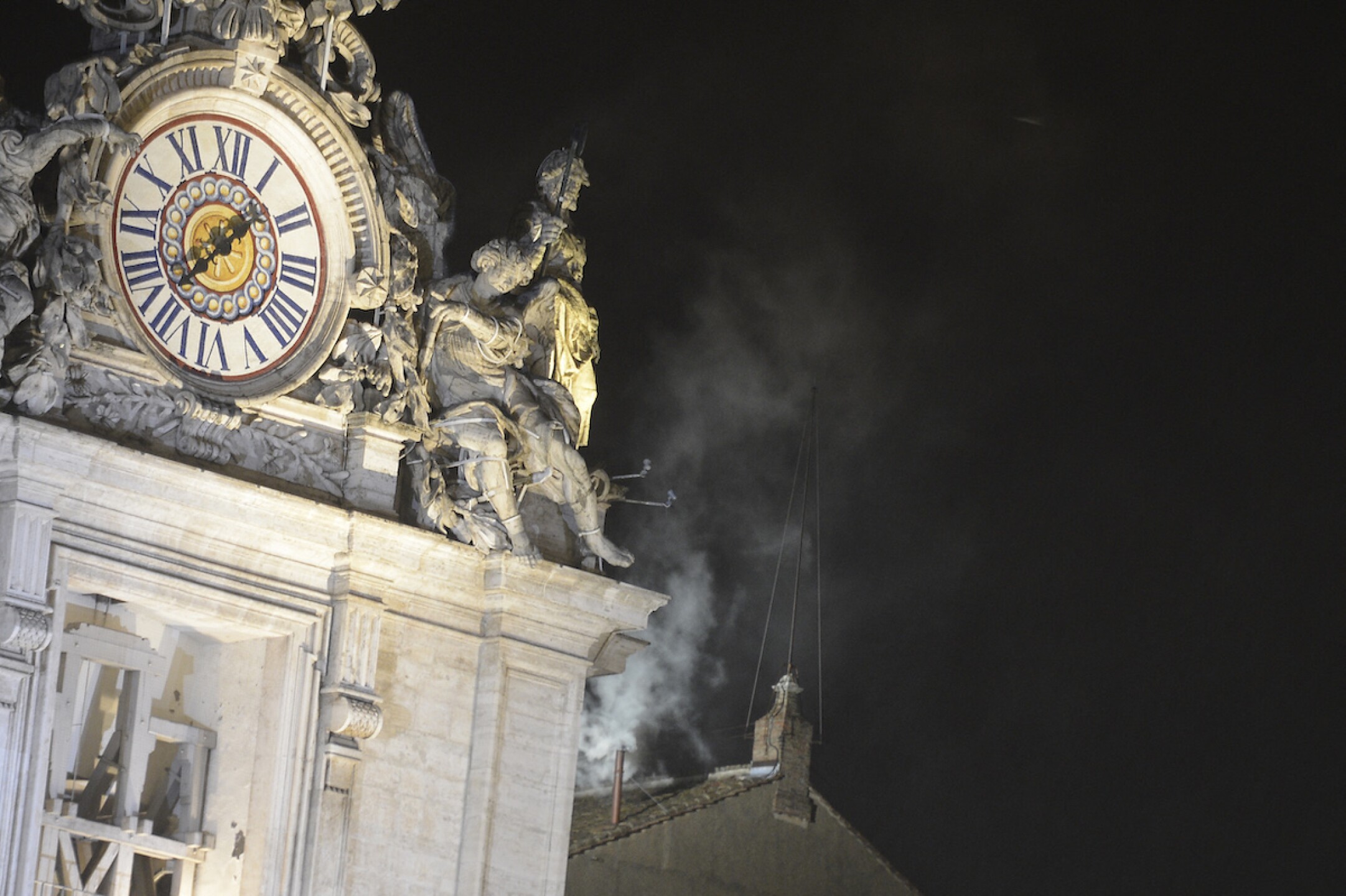 Fumata blanca en el cónclave papal