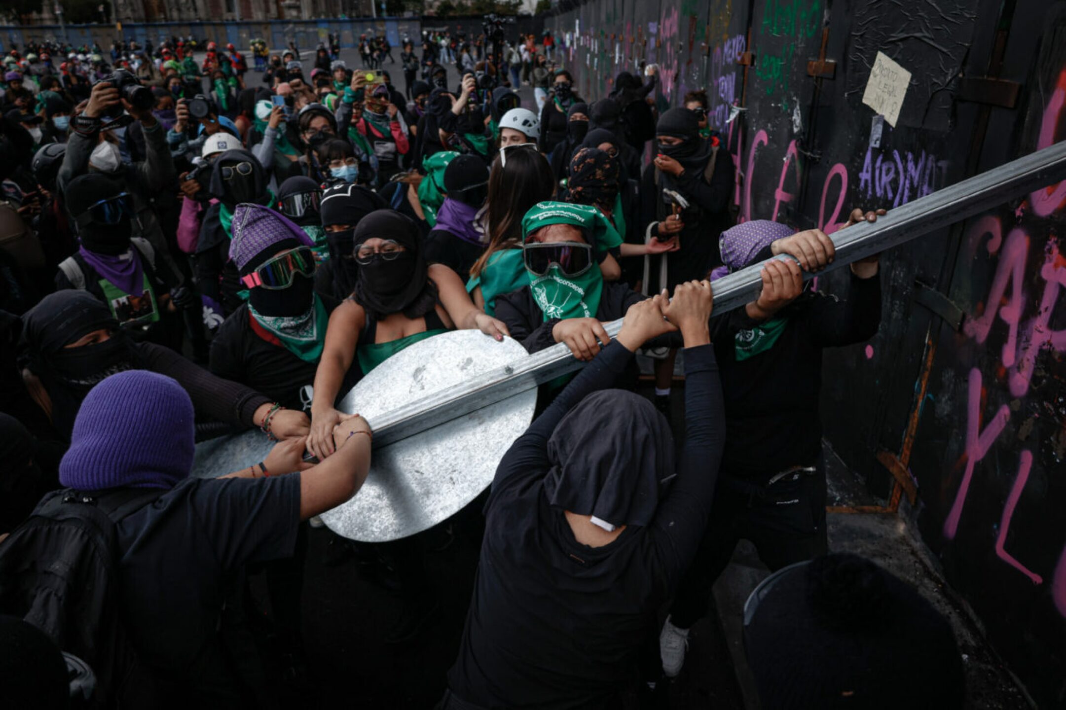 marcha-aborto-28-septiembre-feministas-mujeres-1280x853
