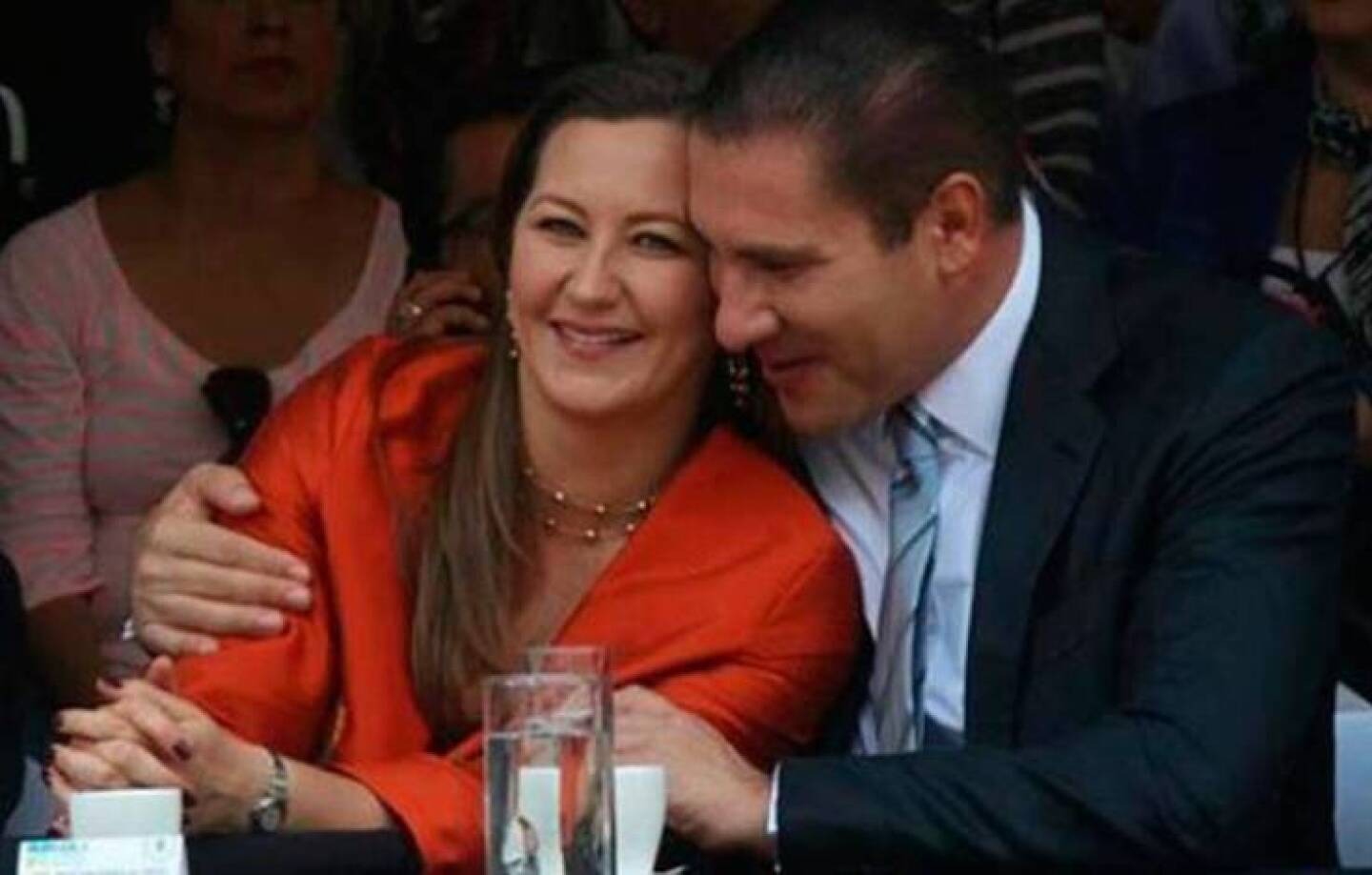 Martha-Erika-Alonso_Rafael-Moreno-Valle2
