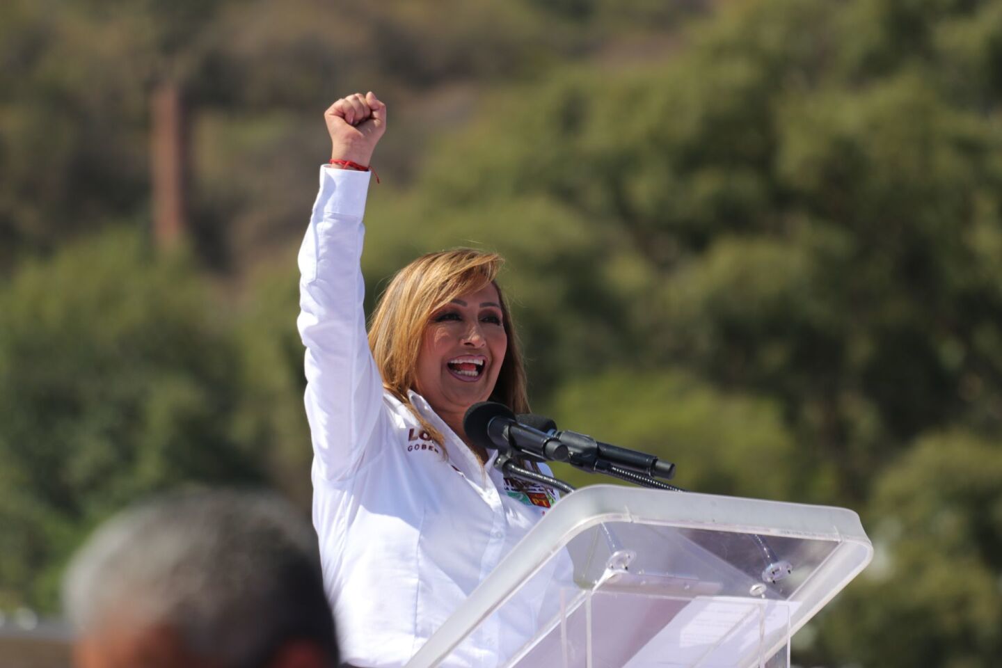 Lorena Cuellar Cisneros, candidata a la gubernatura de Tlaxcala por la coalición "Juntos Haremos Historia", cerró su campaña en el estadio Tlahuicole.