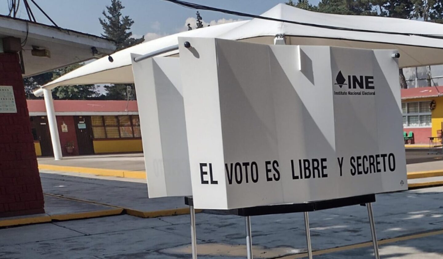 Morena fragmenta el "corredor azul" del Edomex