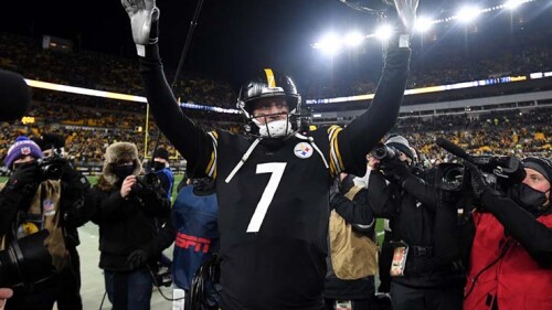 Cleveland Browns v Pittsburgh Steelers