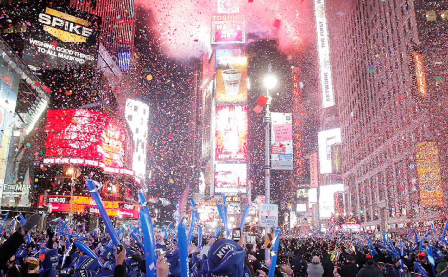 how-to-live-stream-the-2016-new-years-eve-ball-drop-from-times-square
