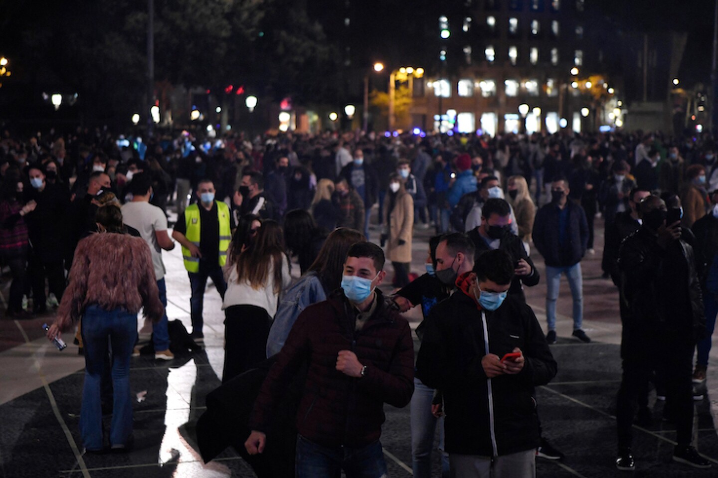 FILES-SPAIN-VIRUS-HEALTH-CURFEW