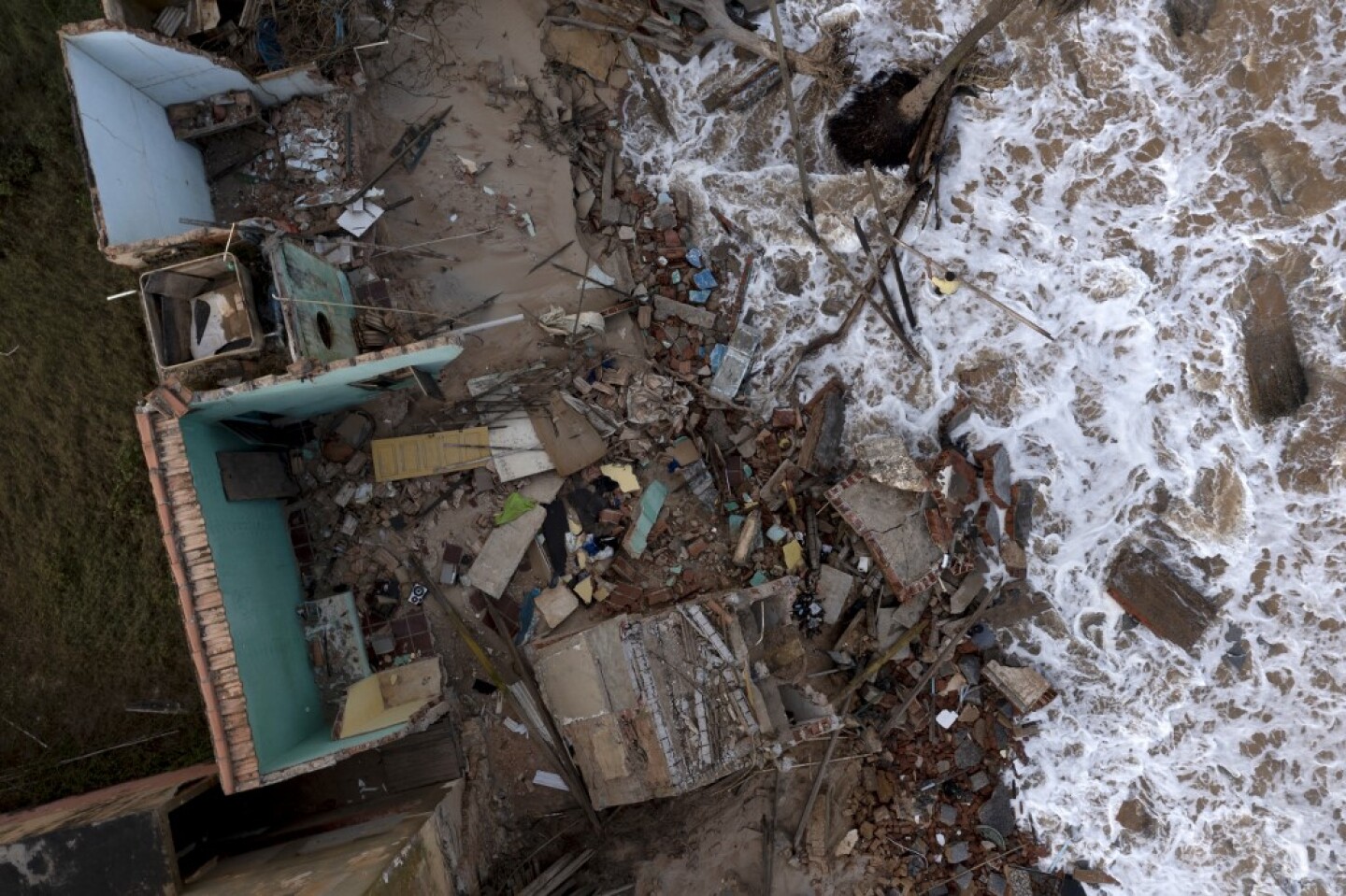 BRAZIL-ENVIRONMENT-CLIMATE CHANGE-EROSION-TOURISM