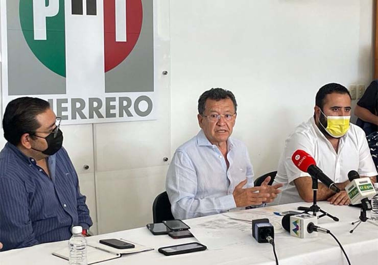 PRI y PRD desconocen elecciones en Guerrero
