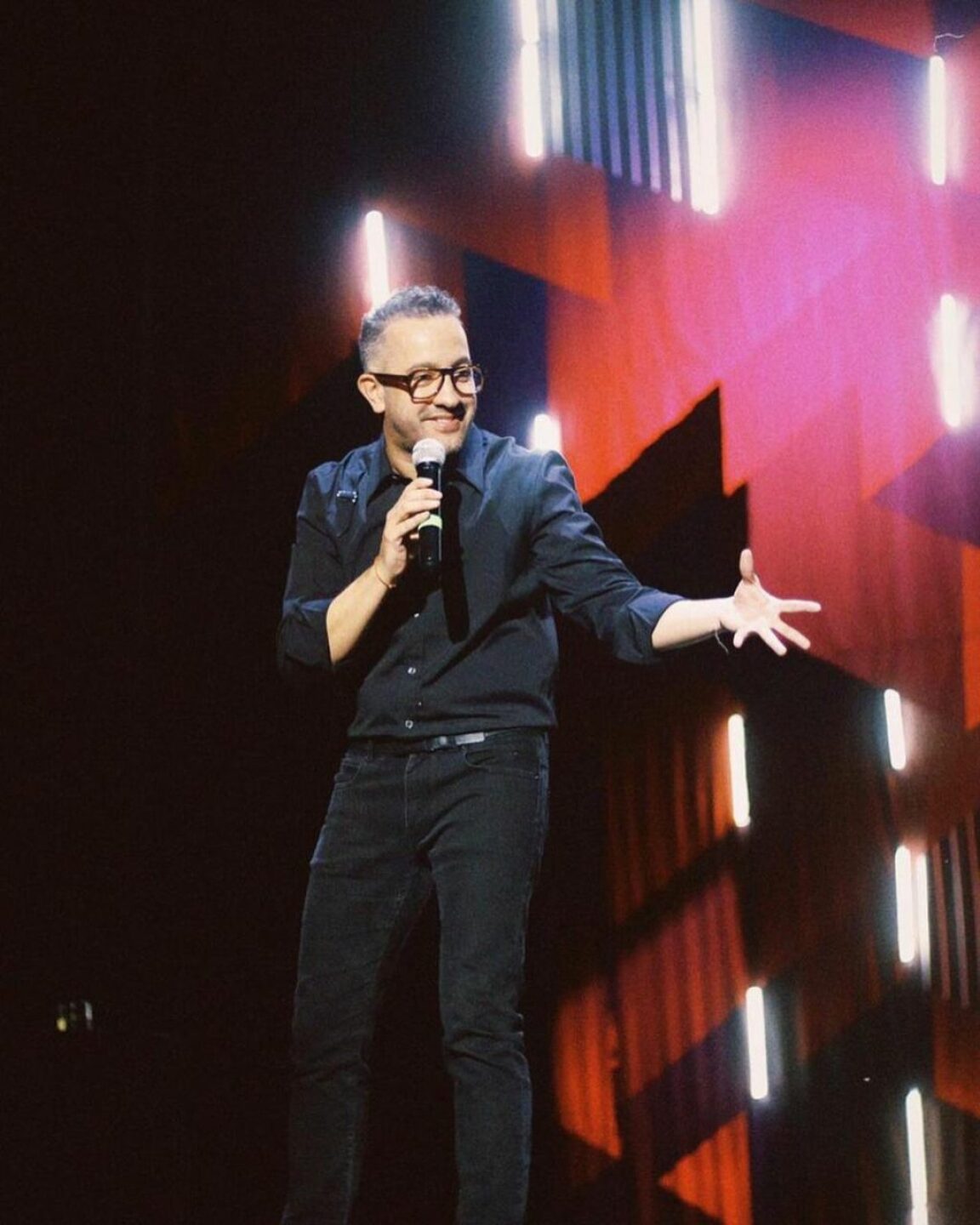 chumel_torres_stand_up_presidente-1024x1280