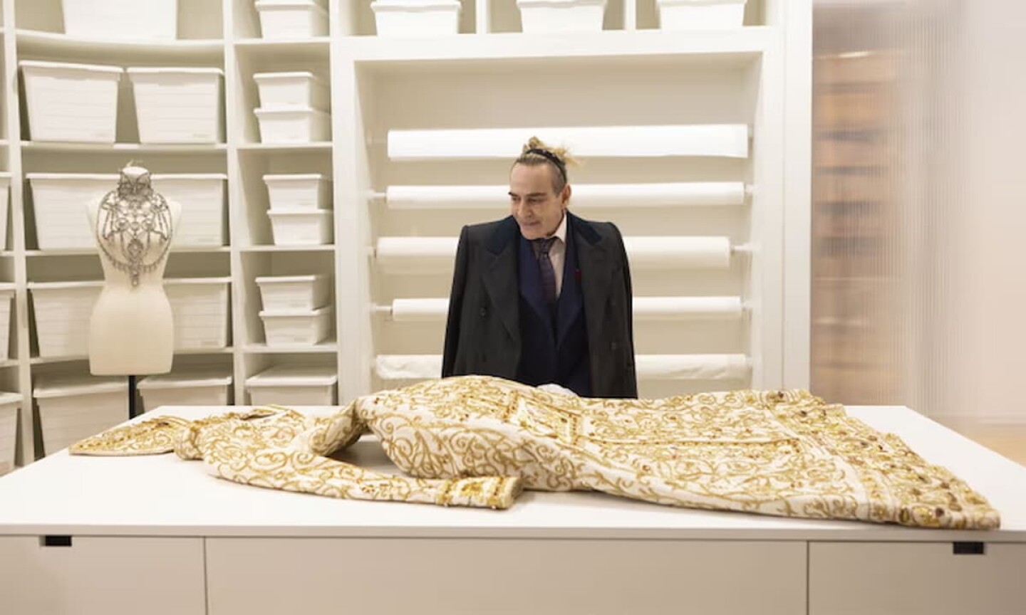 Moda, adicción, antisemitismo