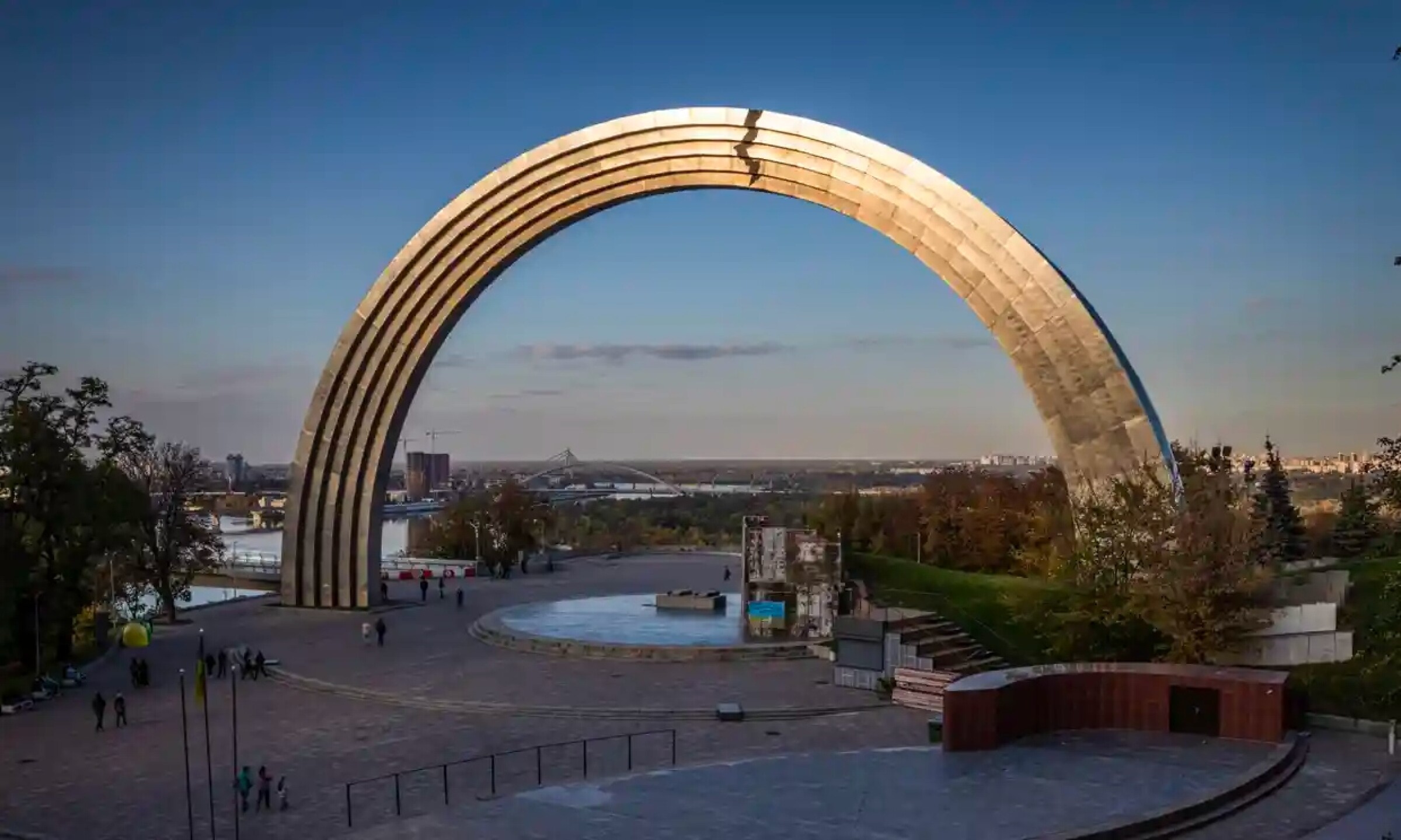 arco-de-la-libertad-kiev