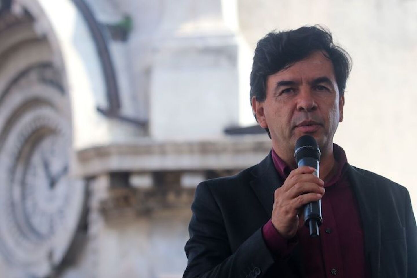 Jesús Ramírez Cuevas, vocero de Presidencia, durante la Develación del Billete del Sorteo Superior 2653 alusivo al 10º Aniversario luctuoso de Carlos Monsiváis