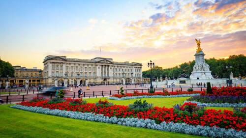 palacios reales turismo.jpg