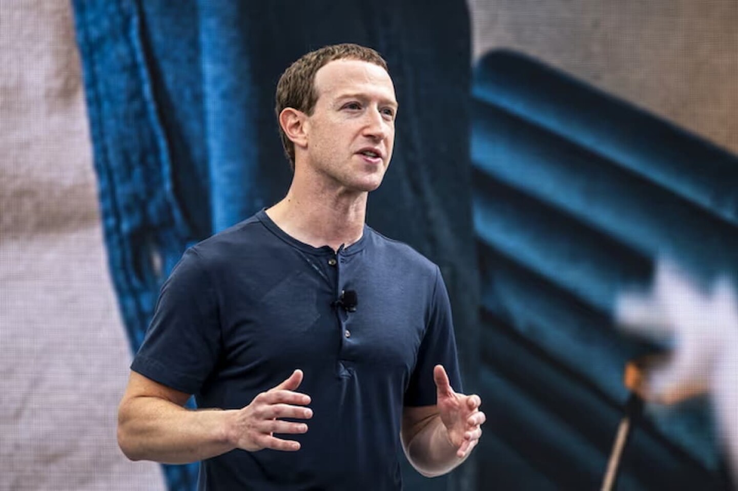 FOTO: Zuckerberg en Menlo Park, California, el año pasado. La carne de res contribuye en gran medida a la deforestación, la contaminación del agua y el calentamiento global. Foto: David Paul Morris/Bloomberg/Getty Images