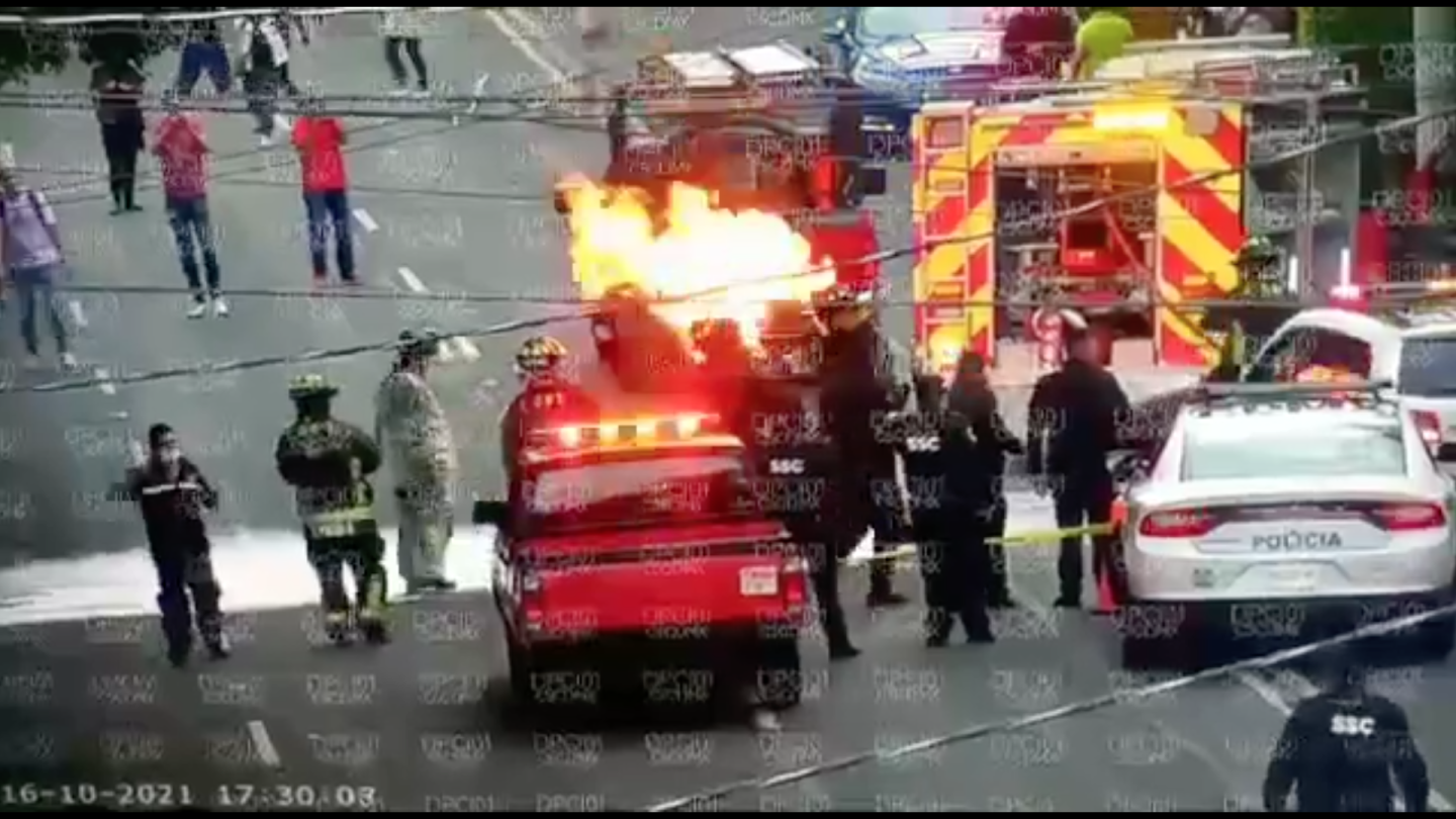 Captura de pantalla 2021-10-17 a la(s) 18.46.56