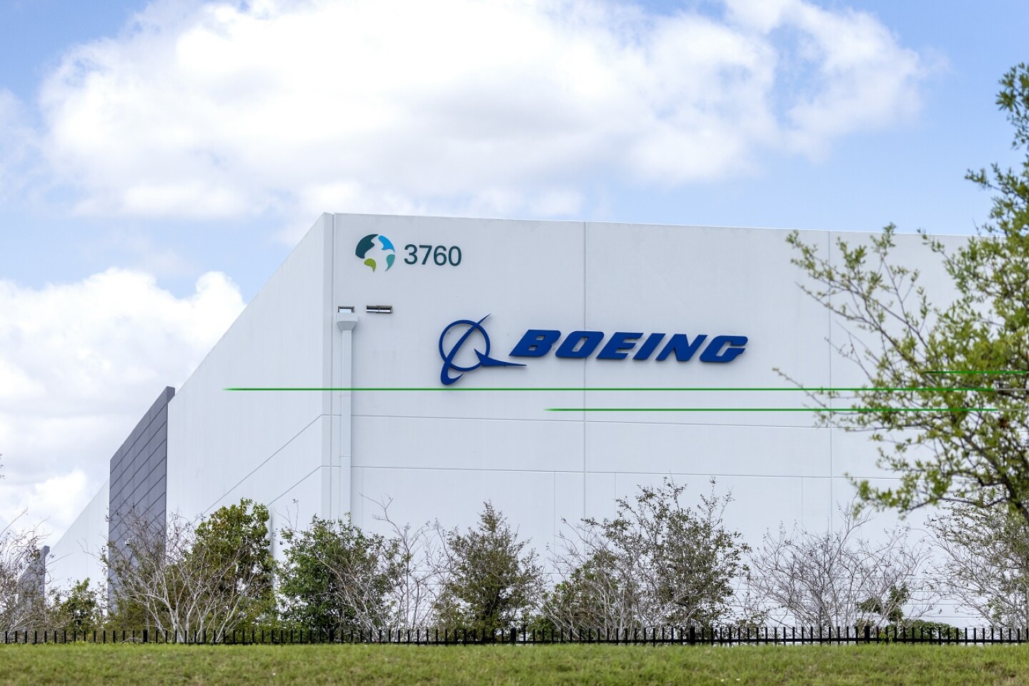 Las autoridades investigan el uso de titanio defectuoso en aviones de Boeing