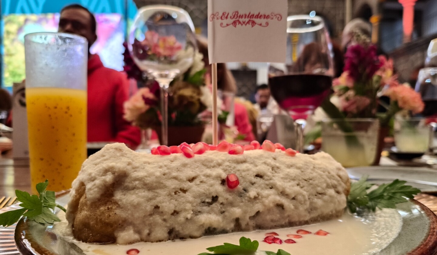 tradicional chile en nogada.jpg