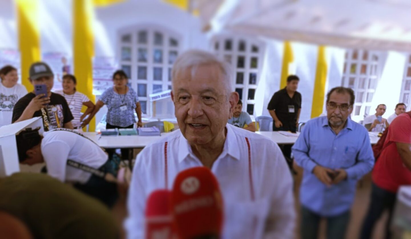 amlo-vota-eleccion-judicial.jpg