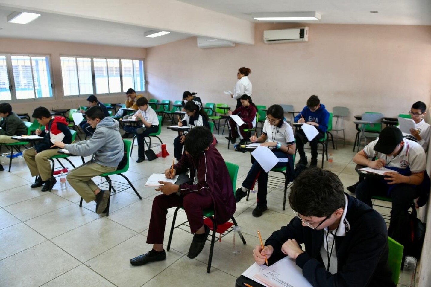 hay-suspension-de-clases-manana-viernes-8-de-marzo-2024-esto-dice-sep}