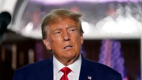 donald trump indicó que sus abogados le entregaron la carta mientras cenaba el domingo en la noche