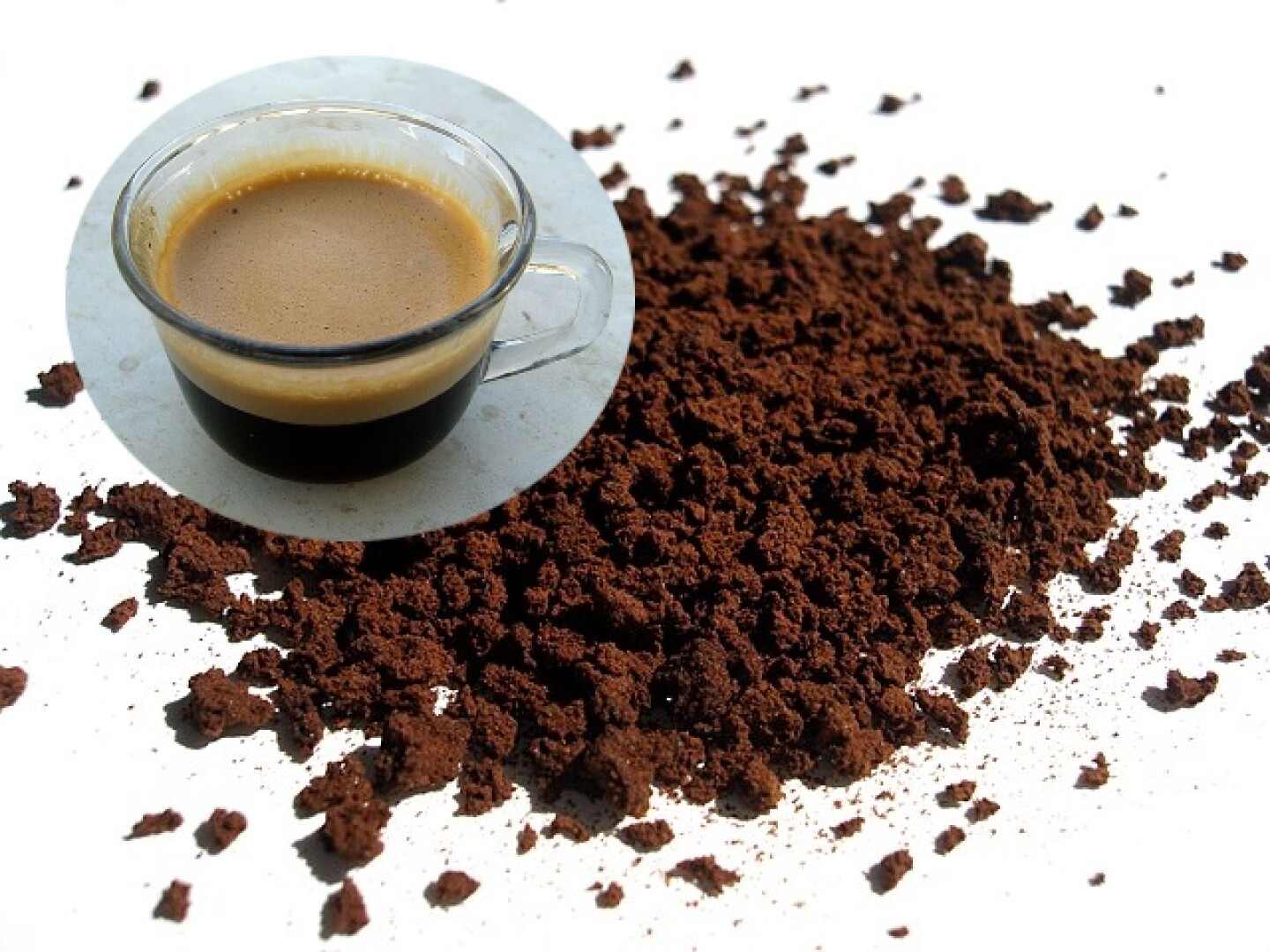 café soluble contaminado.jpg
