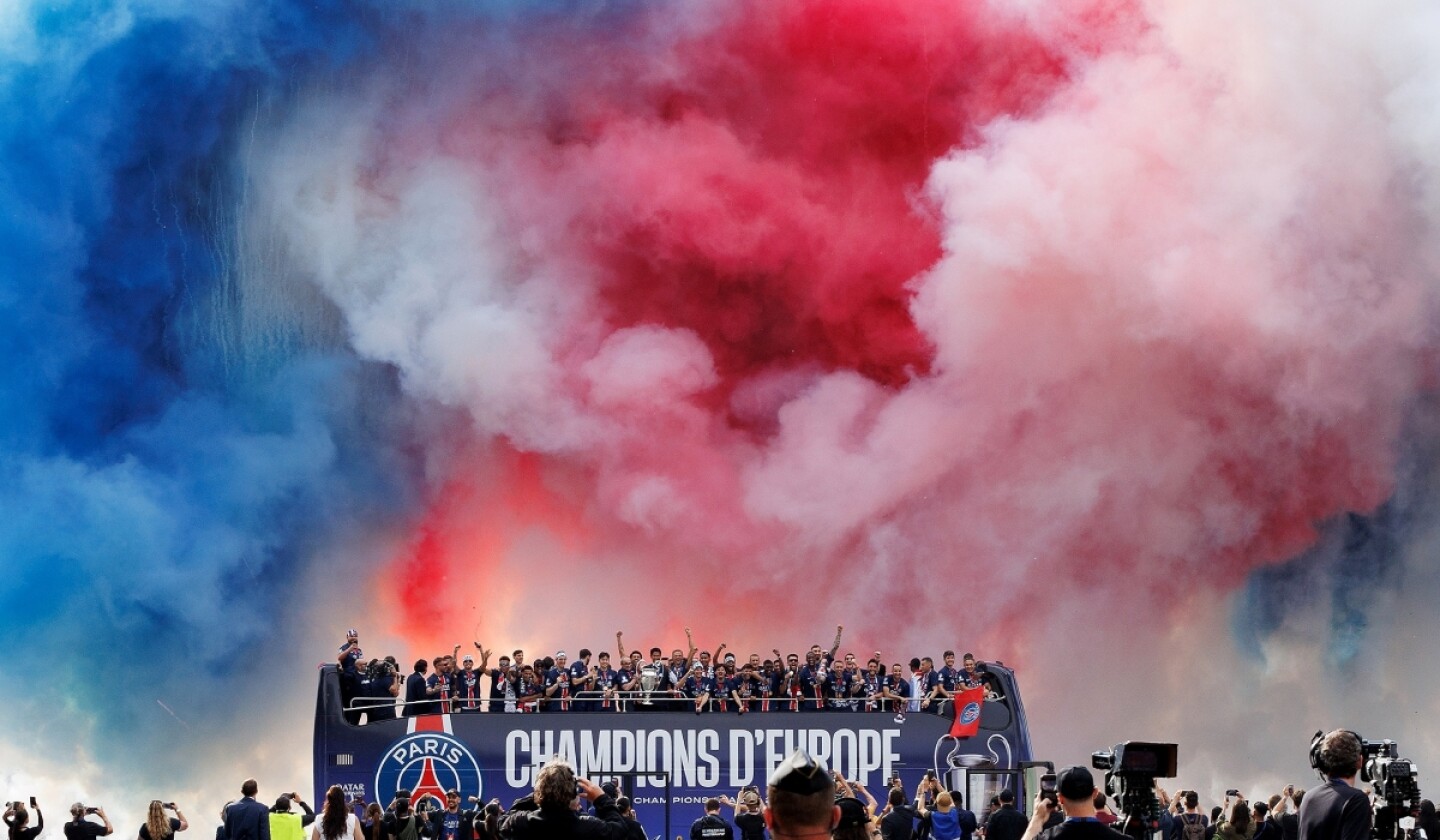 festejos-muertos-psg-champions-league-efe.jpg