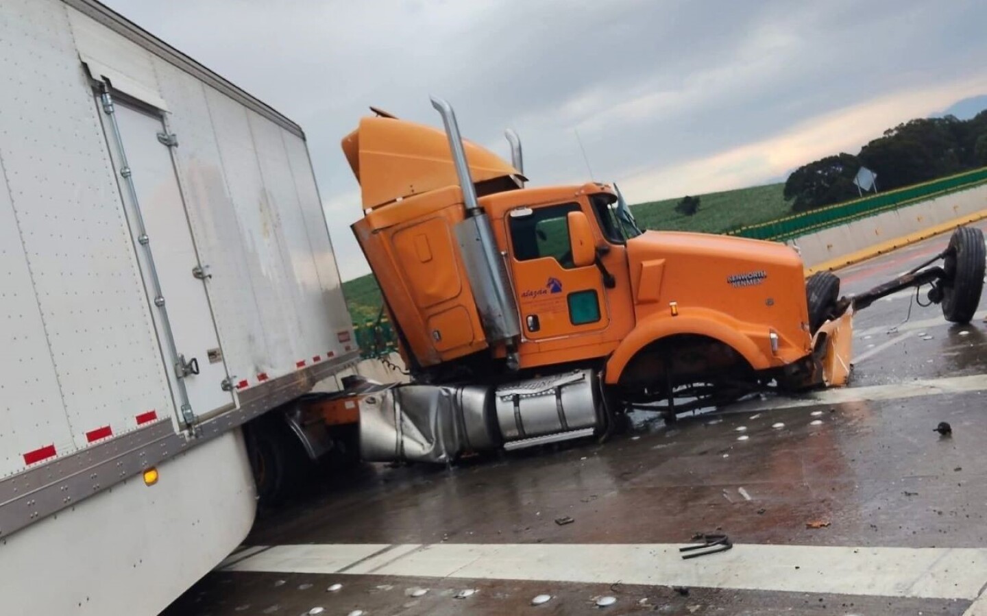 accidente-mexico-puebla-martes-9-de-septiembre-km-46.jpg