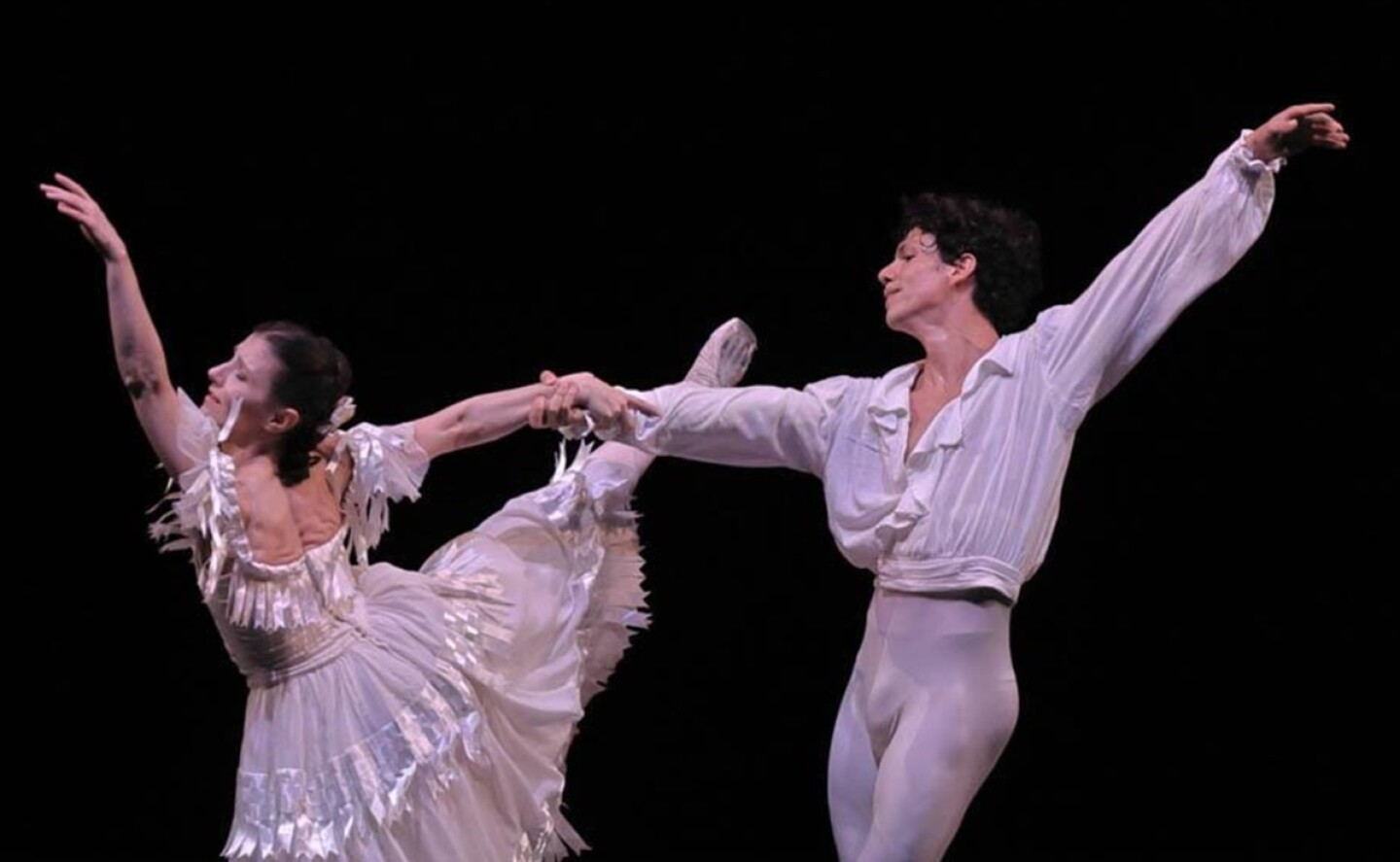 bailarin_mexicano_isaac_hernandez_roma_les_etoiles_-1