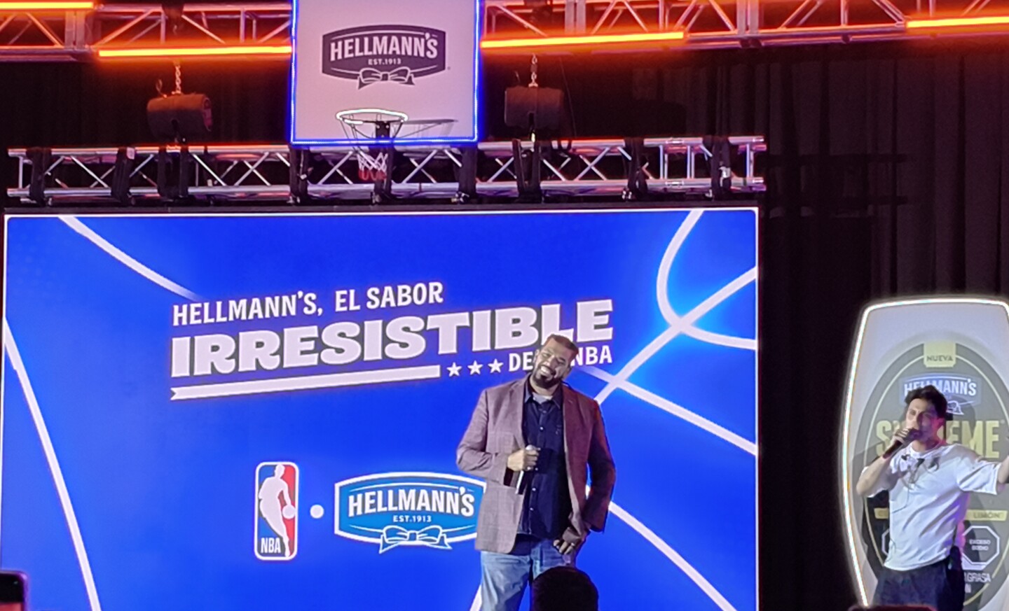 nuevo patrocinador NBA mexico juego hellmans.jpg