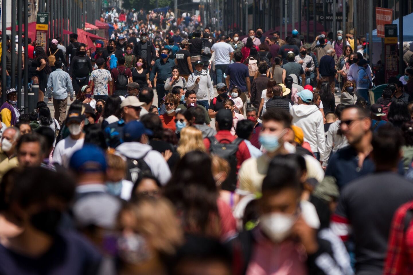 Tercera ola de Covid ya pasó en CDMX: Clark