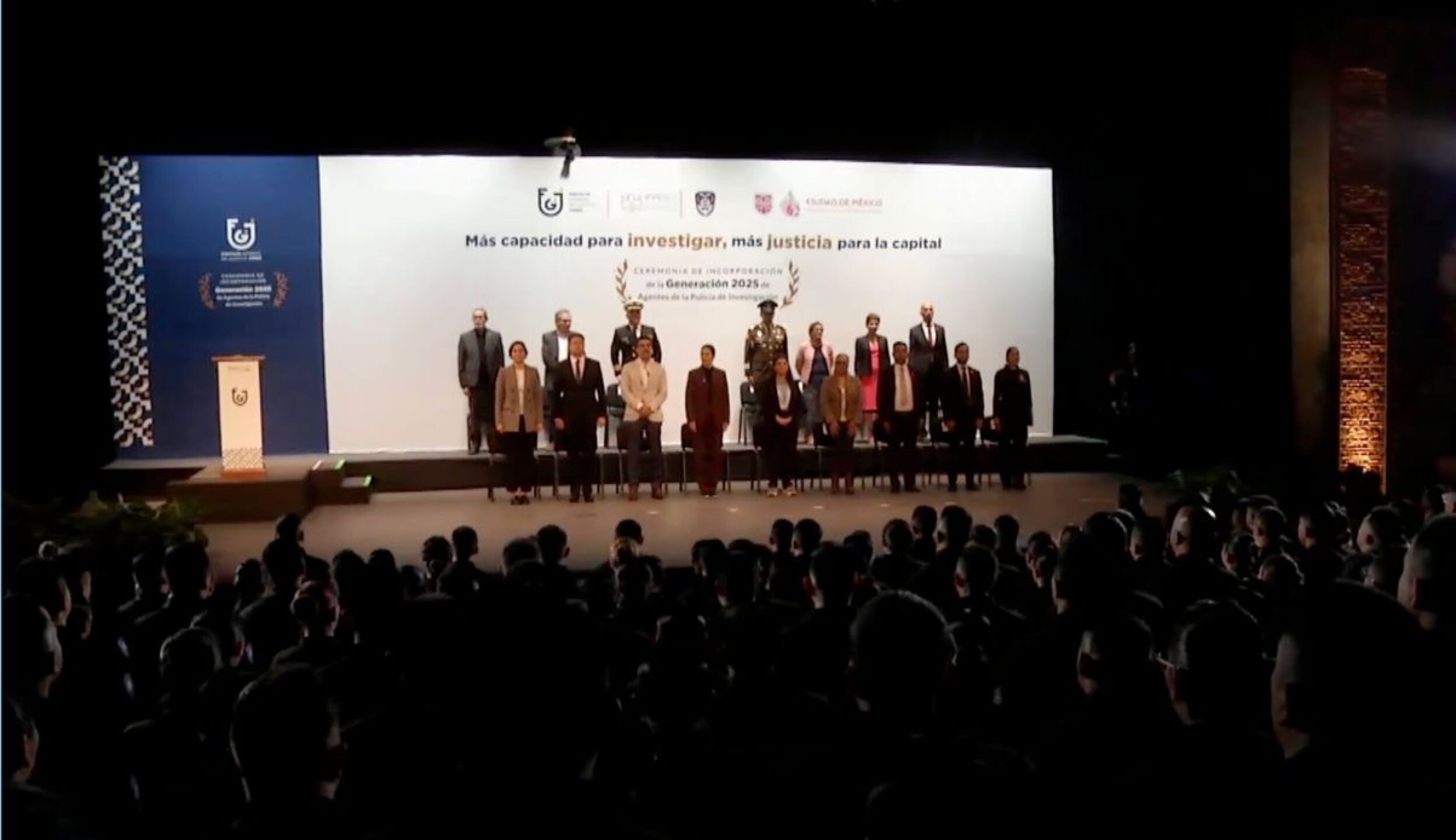 graduacion de policias.jpg