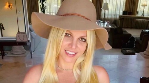 britney_spears_por_que_se_rapo_2007_-1
