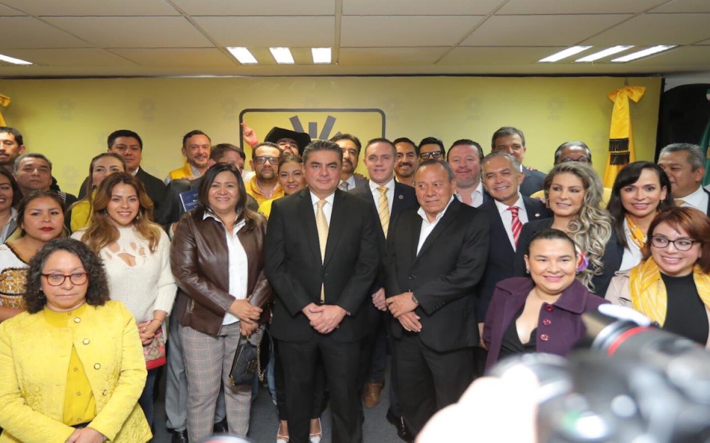 luis espinosa cházaro