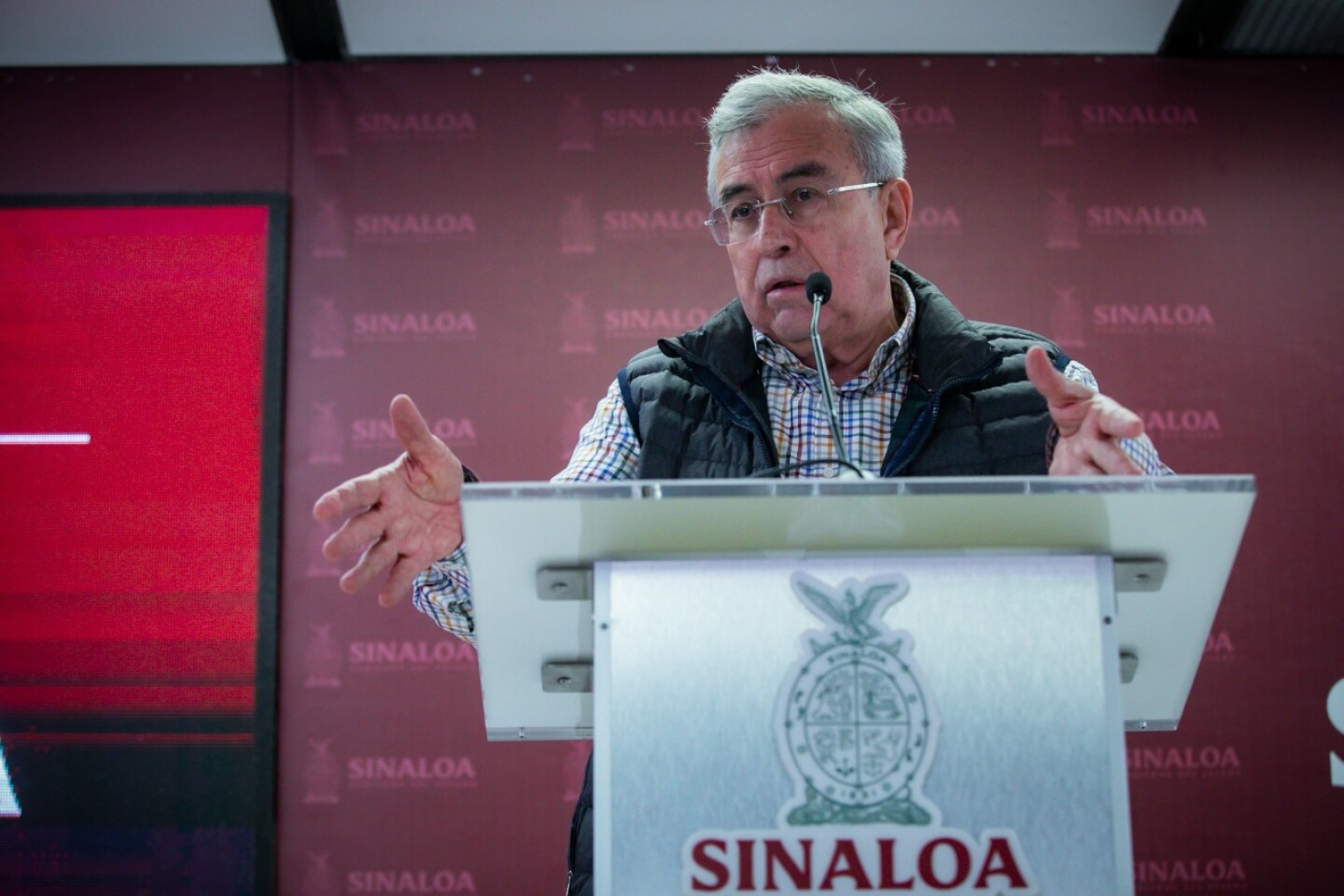 hermano de Rubén Rocha Moya
