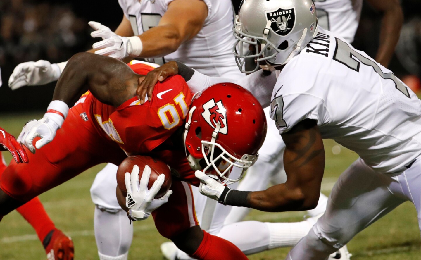 nfl-hip-drop-efe (1)