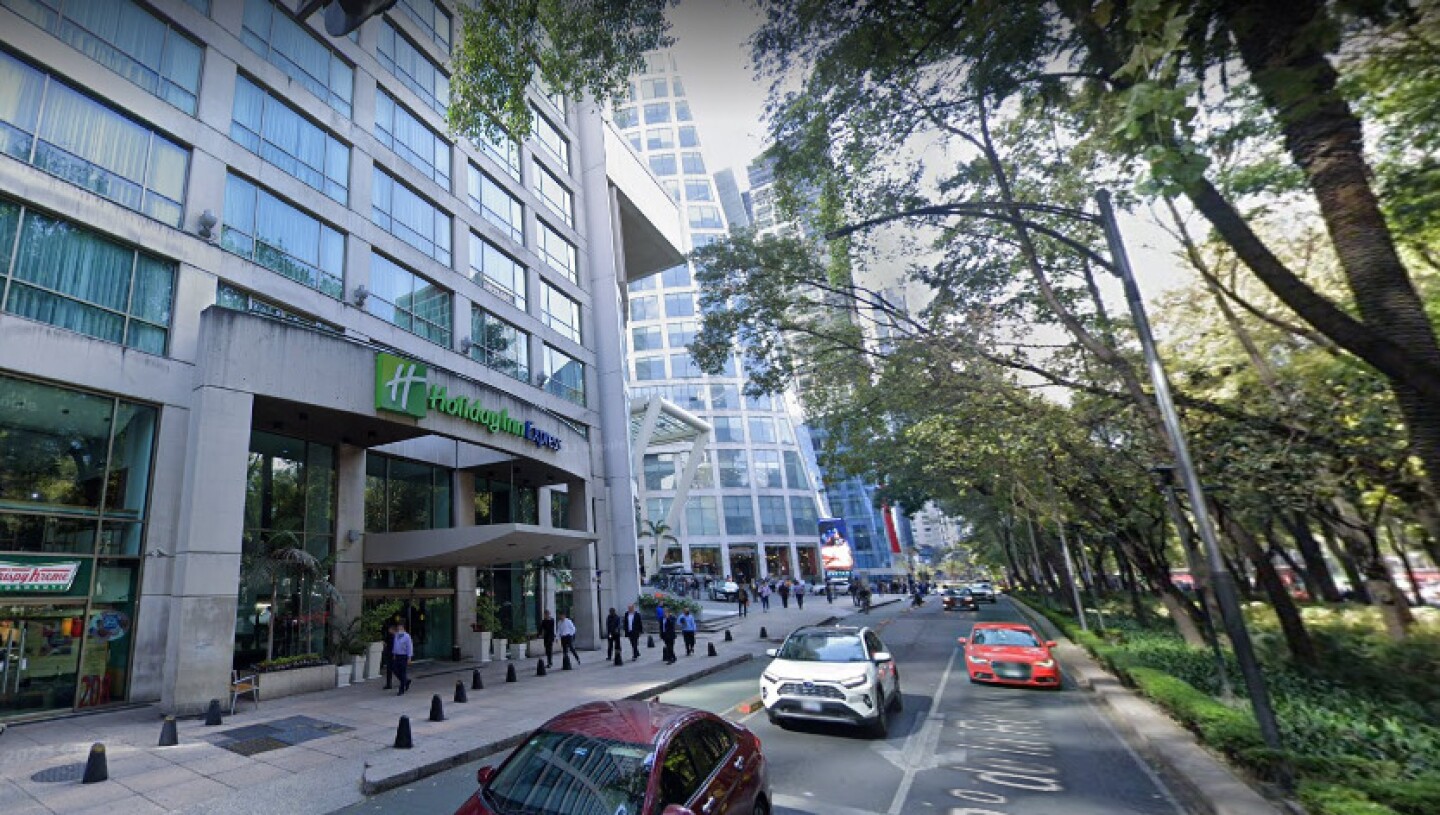 reforma-222-holiday-inn