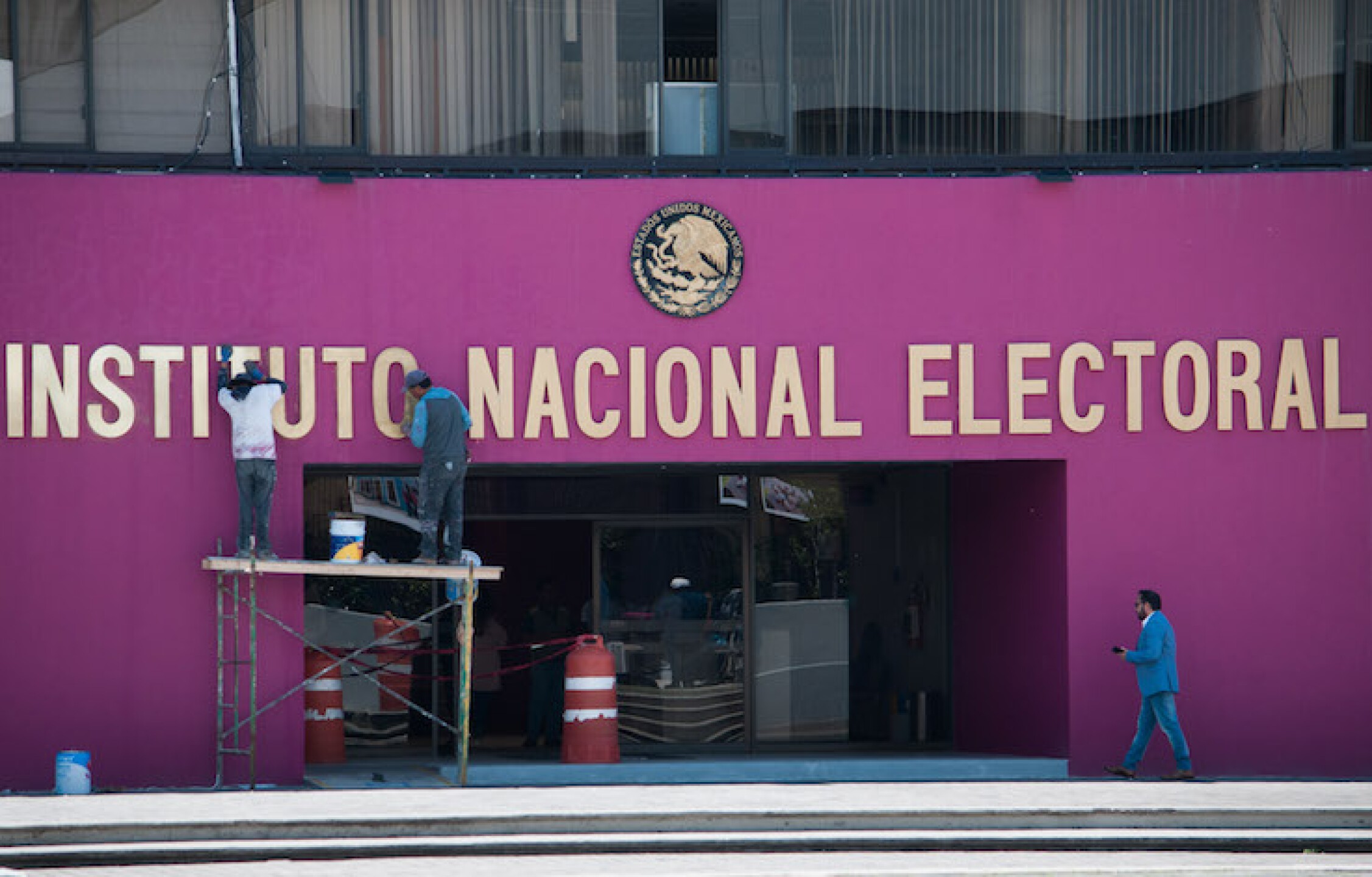 ine_candidatos_baja