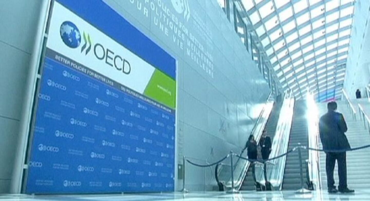 1200x630_281000_la-ocde-rebaja-al-08-por-ciento-e.-downloaded-with-1stbrowser-735x400