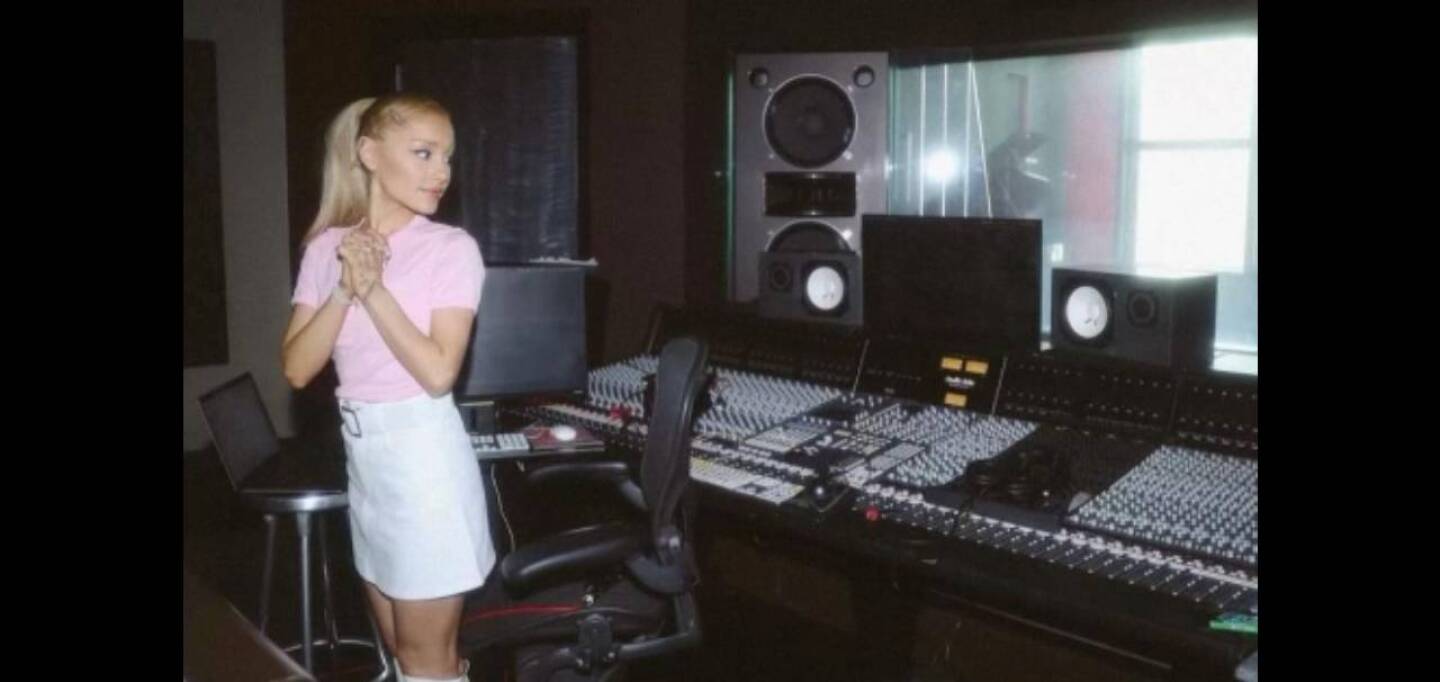 Ariana Grande anunció la fecha de estreno de su sencillo 'Yes, And_'
